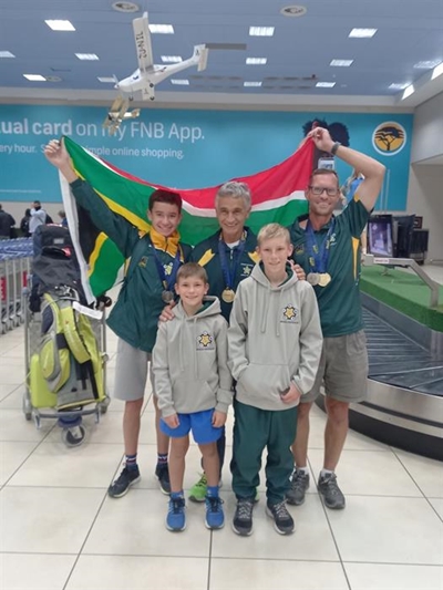 Laser run-atlete verower medaljes in Egipte