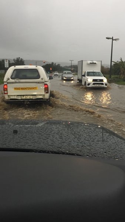 Flooding on George Rex drive 