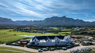 Kingswood Golf Estate’s new community centre and clubhouse nears completion - A whole new chapter awaits