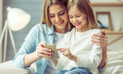 A safety guide to giving your child a first phone