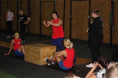 Girls Gone RX-kompetisie bult spiere vir Kansa