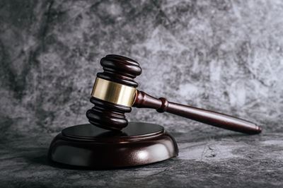 Man van 55 aangekla van verkragting van 9-jarige