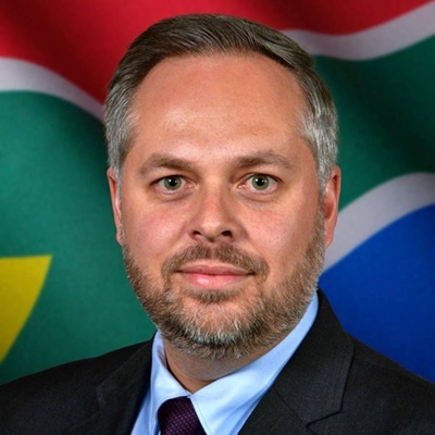Schreiber on Afrikaner farmers’ citizenship as Ramaphosa downplays African Americans refugee offer