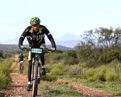 Bergfietse en drafskoene vir kinders in Zoar