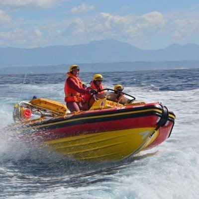 Fisherman injured at sea