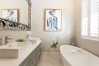 Simple ways to update your bathroom