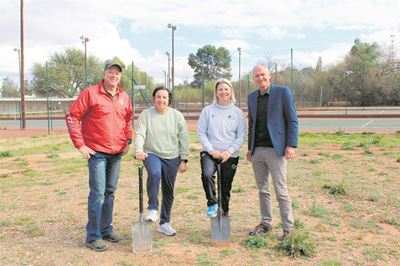 Eerste padelbane vir Oudtshoorn