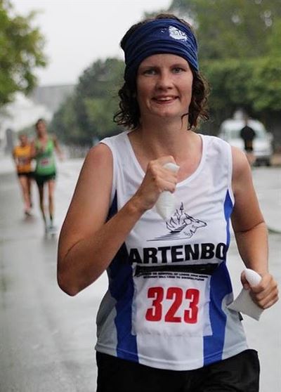 Runners brace rain in Top Gear 10km night race