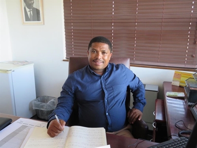 New mayor lifts the veil…