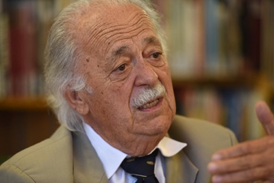 Human rights advocate George Bizos dies 