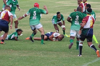 Appelboere laat Barbarians harde bene kou