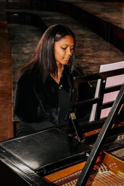 Young pianist gets 'royal' distinction 