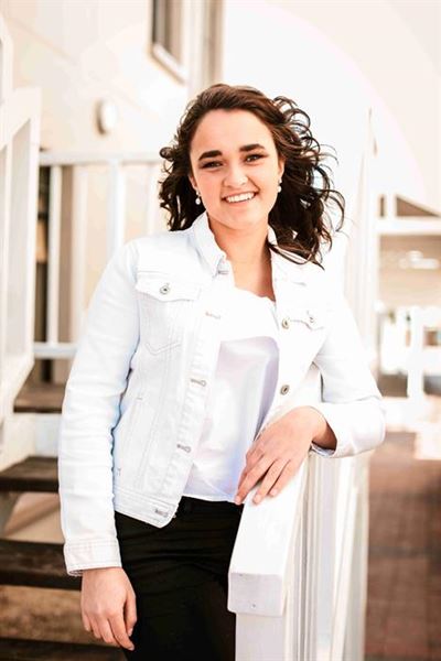 Janique wil kroon huis toe bring