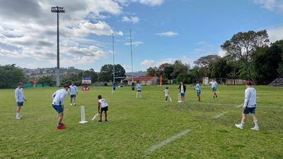 Knysna kiddies enjoy mini cricket day