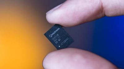 Trump blocks Broadcom's bid for Qualcomm on security grounds