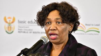 Motshekga calls on parents to pay school fees