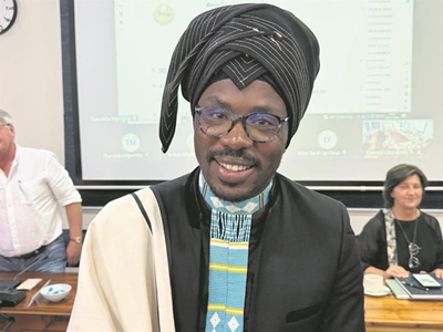 Councillor calls for probe into Lötter