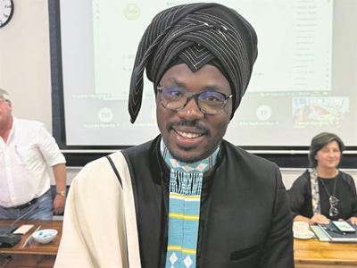 Councillor calls for probe into Lötter