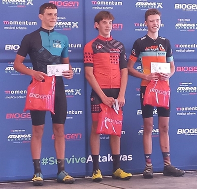 Kwagga-atlete presteer by mini-Attakwas
