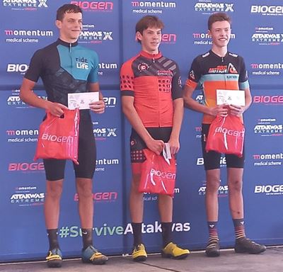 Kwagga-atlete presteer by mini-Attakwas