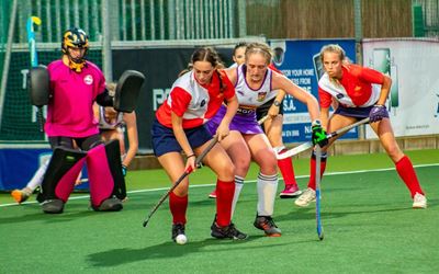 Plett continues good form, Old Oaks bounce back