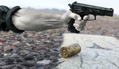 Bullets fly in failed heist