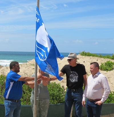 Blouvlag status vir Hessequa se strande