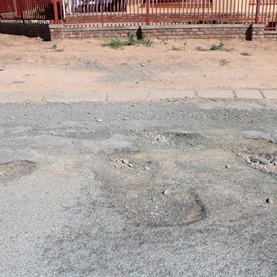 R34 miljoen beskikbaar gestel om paaie te herstel 