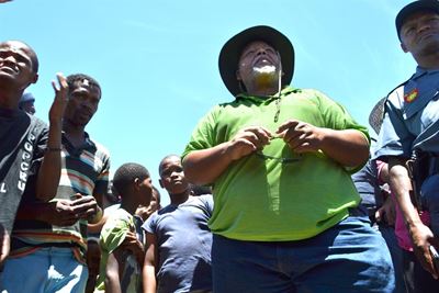 Inwoners ontstoke oor beloftes vir werk