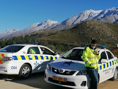 Dangerous Swartberg Pass closed
