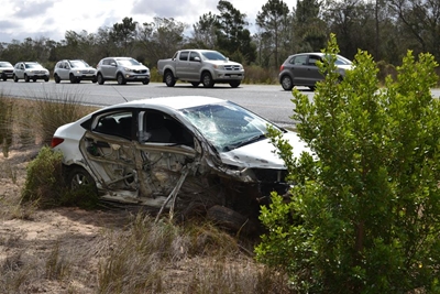 Agt spring dood op N2 wonderbaarlik vry