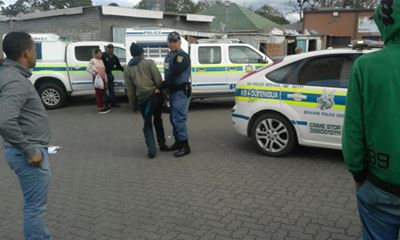 Polisie slaan weer toe by taxistaanplek