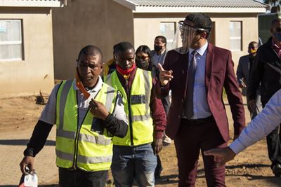 The ‘unmasking’ of Knysna officials
