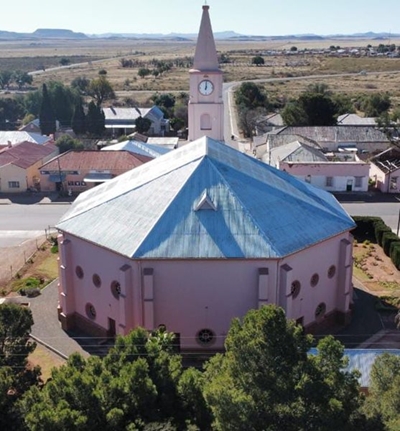 Hofmeyr vanaand op DSTV oor onlangse opknappings