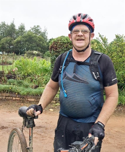 Oudtshoorn fietsryers skitter in George