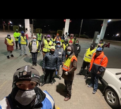 Buurtwagte en GPF staan saam