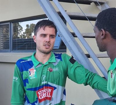 Brilliant team effort keeps SWD’S campaign alive