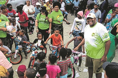 ‘The Grinch’ or a glitch? Gayton McKenzie accused of back-peddling on Christmas bikes