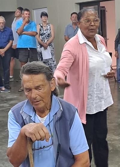 Kaartjies vir Passiespel vlieg