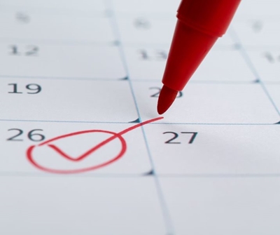 4 day working week now more important to professionals than work socials and relationships