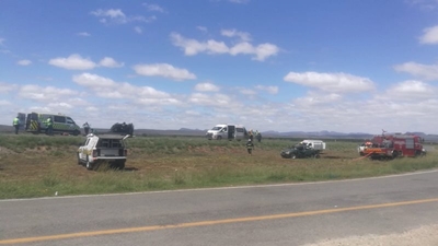 Accident scene simulation on N9 near Graaff-Reinet