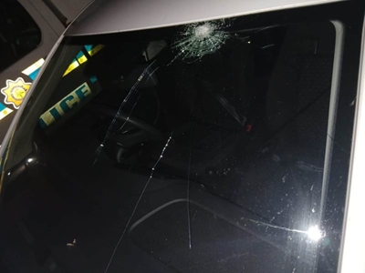 Inwoners bestook polisie met klippe