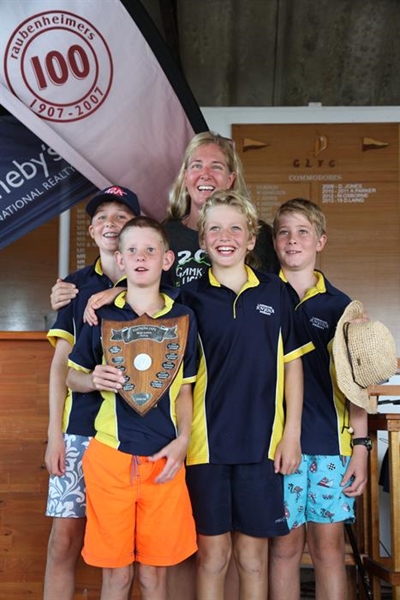 Young sailors make Knysna proud