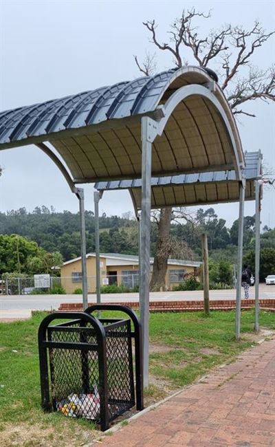 Bus service puts dustbins on trial