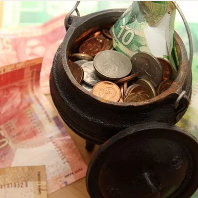 Public sector managers get R450 million salary increases, claims DA