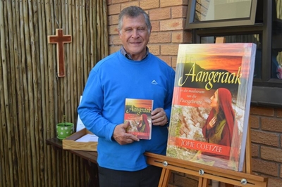 Skrywer bied “boekvoorlesing” vir Paasnaweek