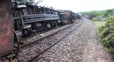 Opvolg: Trein raak spoor byster