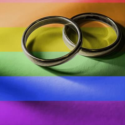 Australian gay rights groups welcome same-sex marriage hurdle