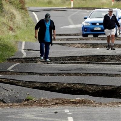 At least 2 dead in New Zealand earthquakes