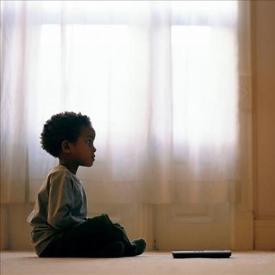 TV ads may spur snacking in kids as young as 2